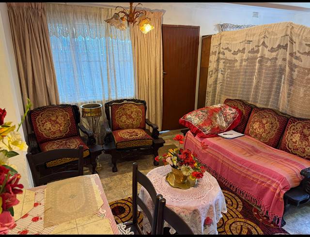 2 BEDROOM FREEHOLD FOR SALE IN BONELA